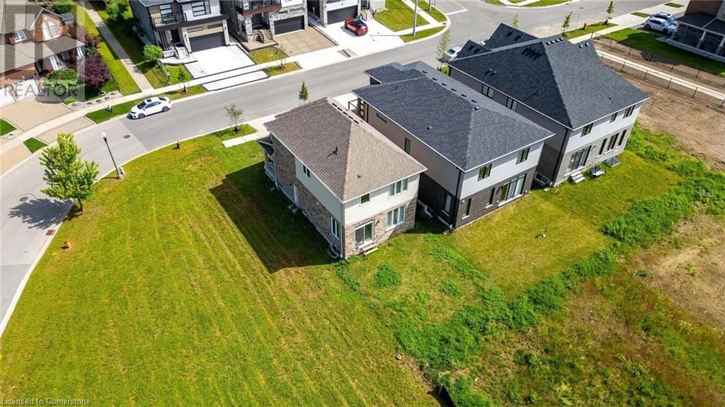 52 MONARCH WOODS DRIVE Image 31