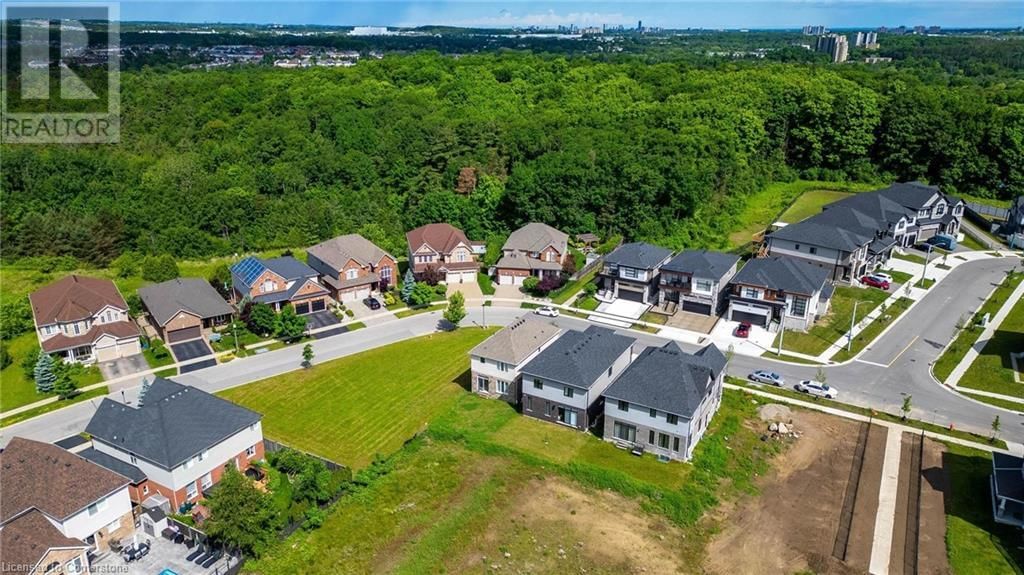 52 MONARCH WOODS DRIVE Image 32
