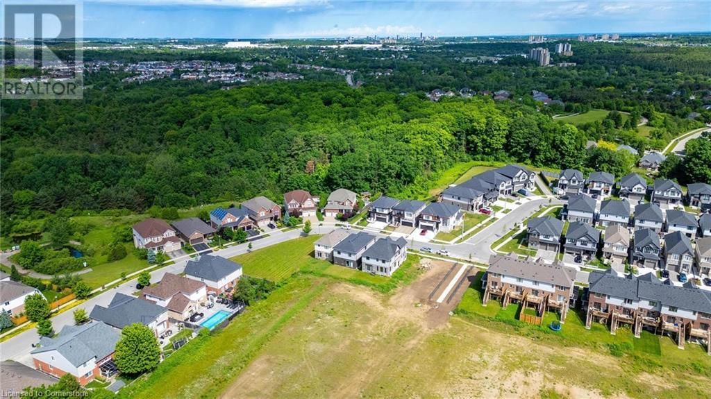 52 MONARCH WOODS DRIVE Image 34