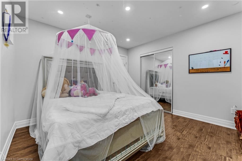 369 THOMAS SLEE DRIVE Image 17