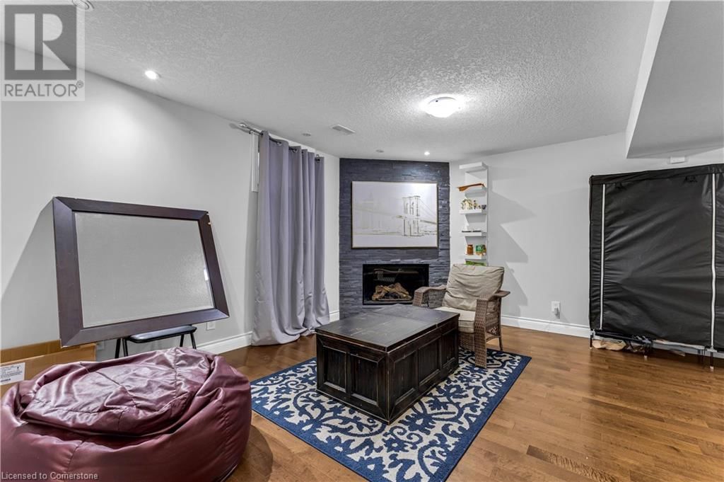 369 THOMAS SLEE DRIVE Image 22
