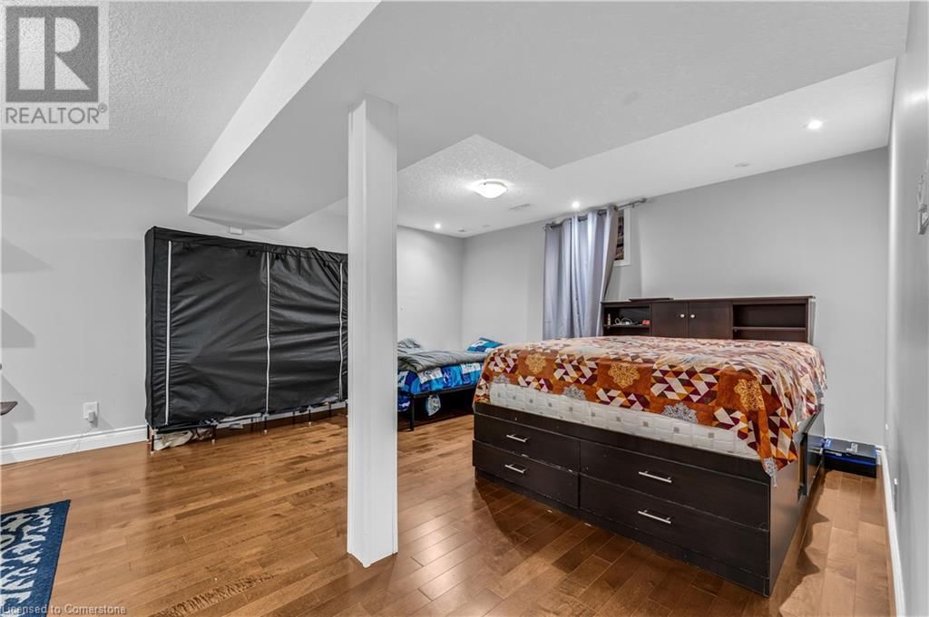 369 THOMAS SLEE DRIVE Image 23
