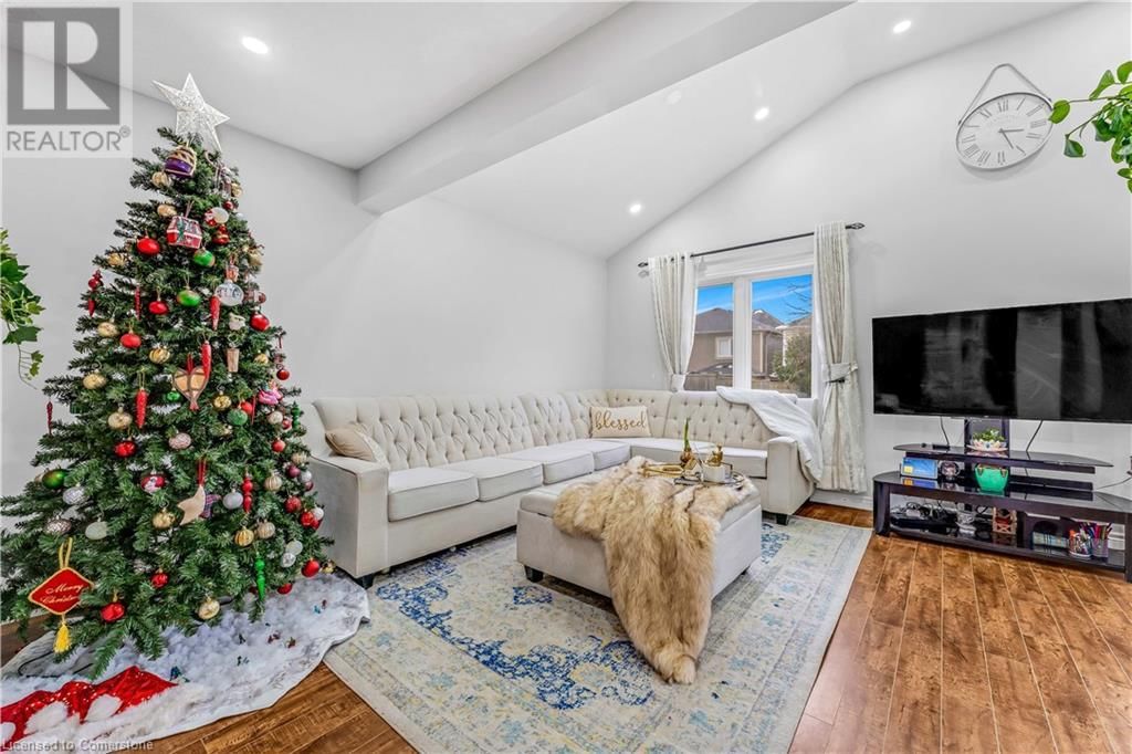 369 THOMAS SLEE DRIVE Image 6