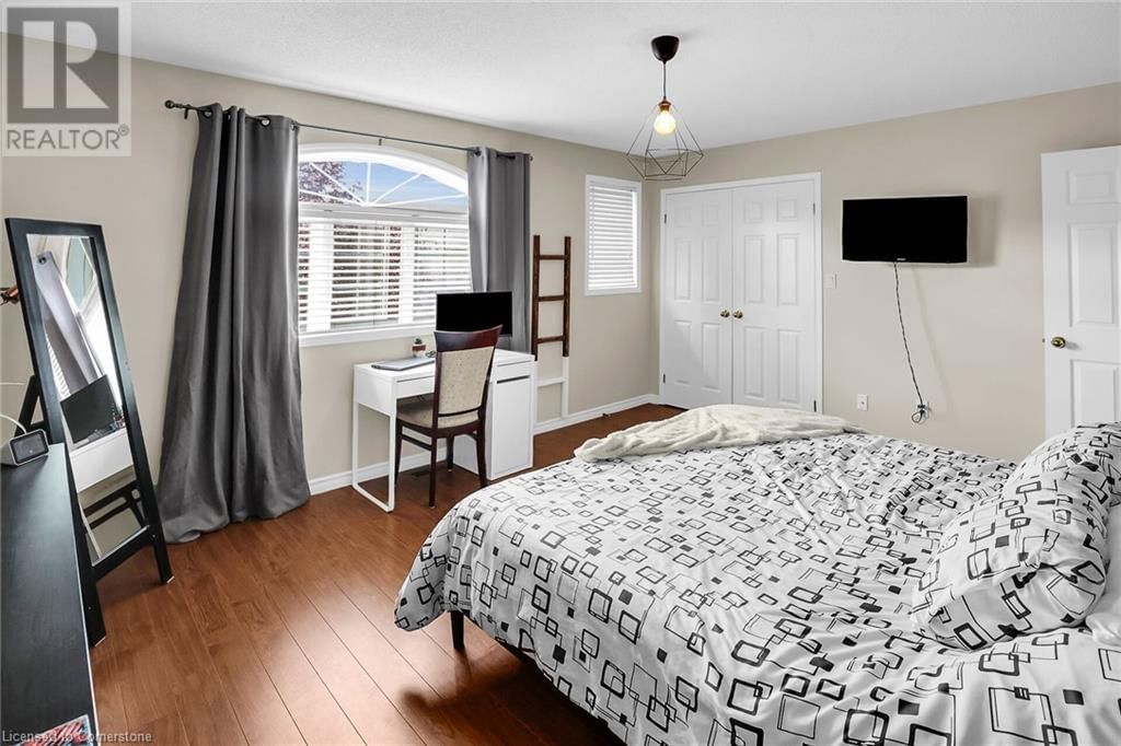 48 MAGNOLIA CRESCENT Image 12