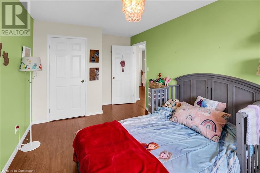 48 MAGNOLIA CRESCENT Image 15