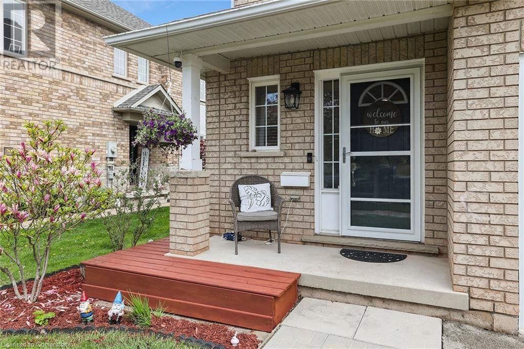 48 MAGNOLIA CRESCENT Image 2