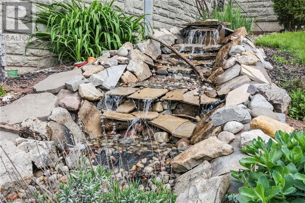48 MAGNOLIA CRESCENT Image 28