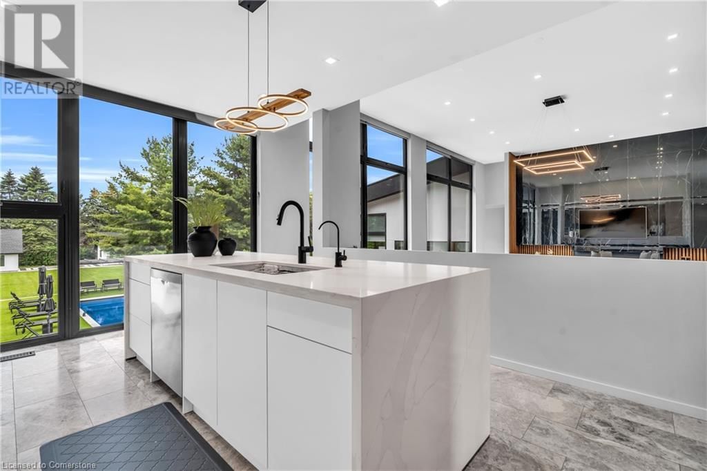 1448 MANNHEIM ROAD Image 11