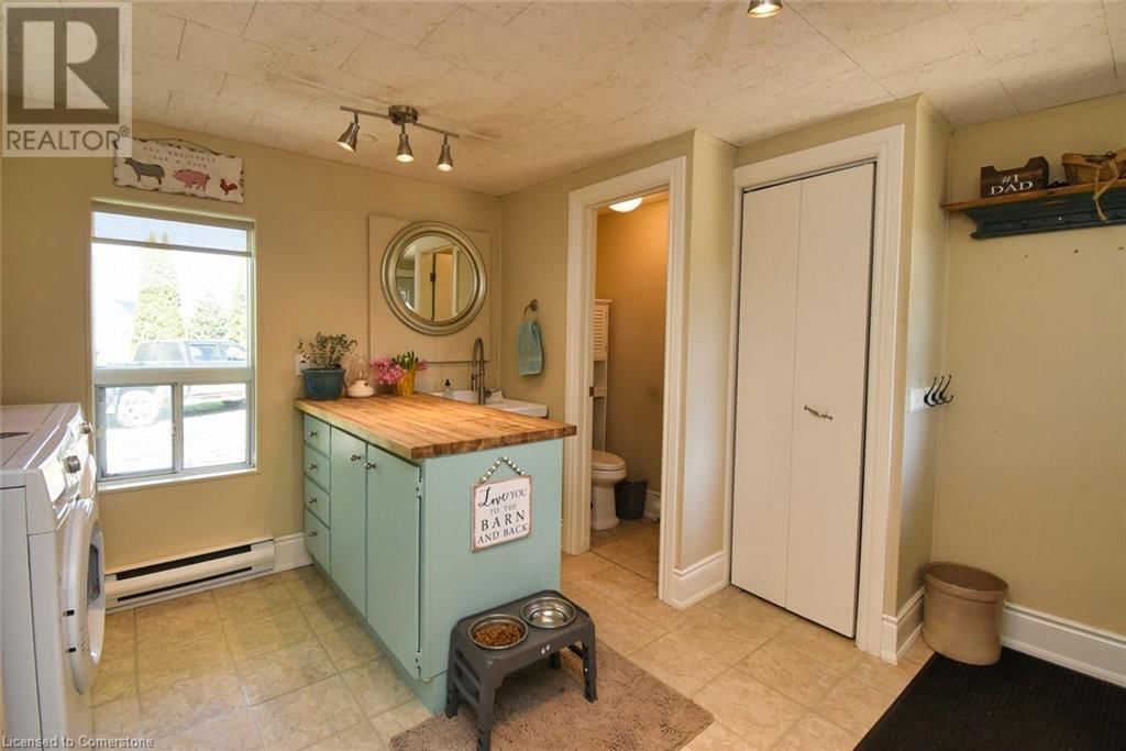 6360 AIRPORT ROAD EAST Image 30