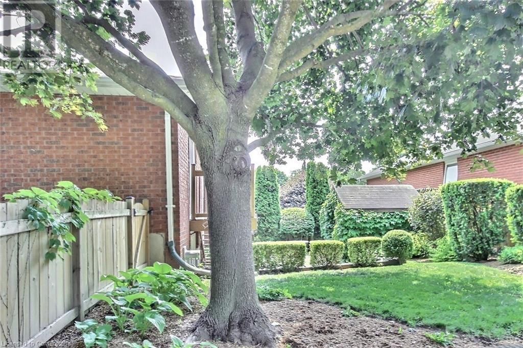 246 DOLPH STREET SOUTH Image 19