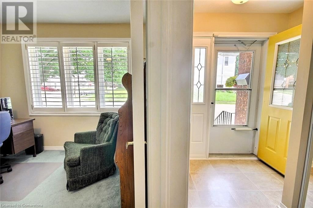 246 DOLPH STREET SOUTH Image 2