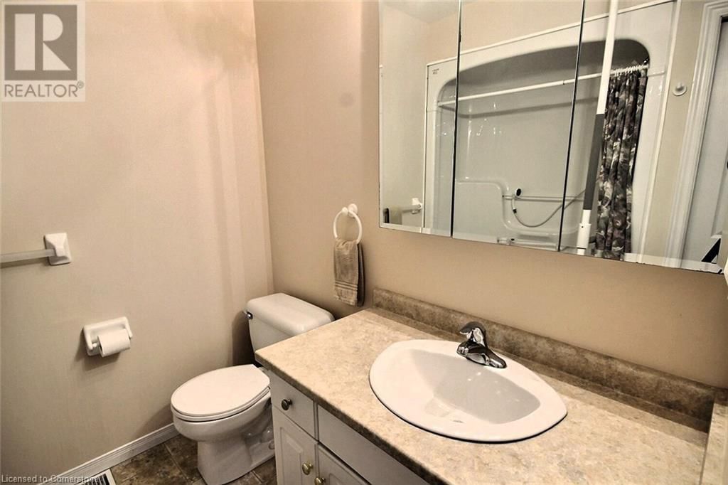 246 DOLPH STREET SOUTH Image 8