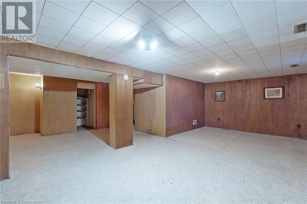 1337 REBECCA STREET Image 12