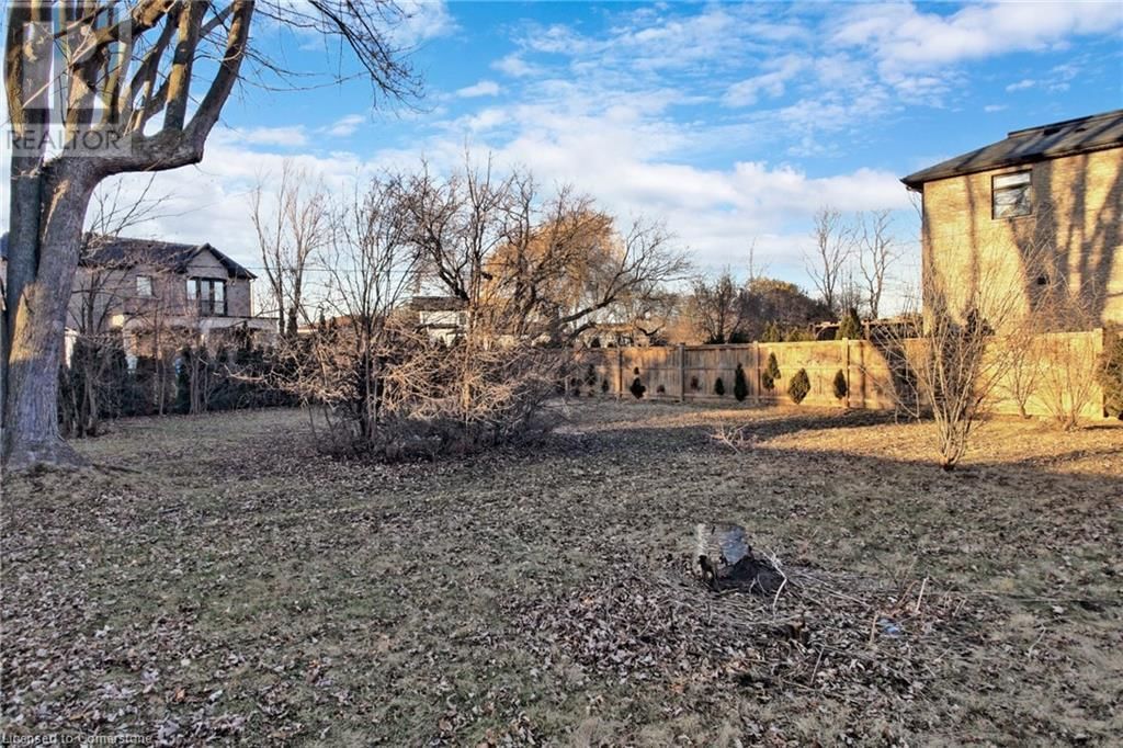 1337 REBECCA STREET Image 14
