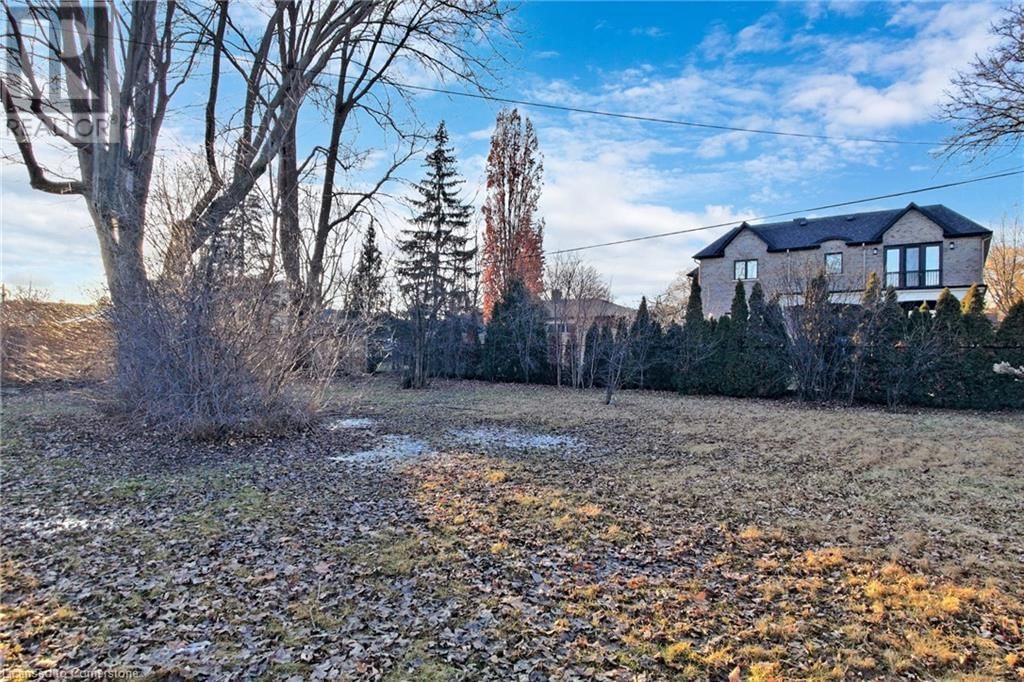 1337 REBECCA STREET Image 15