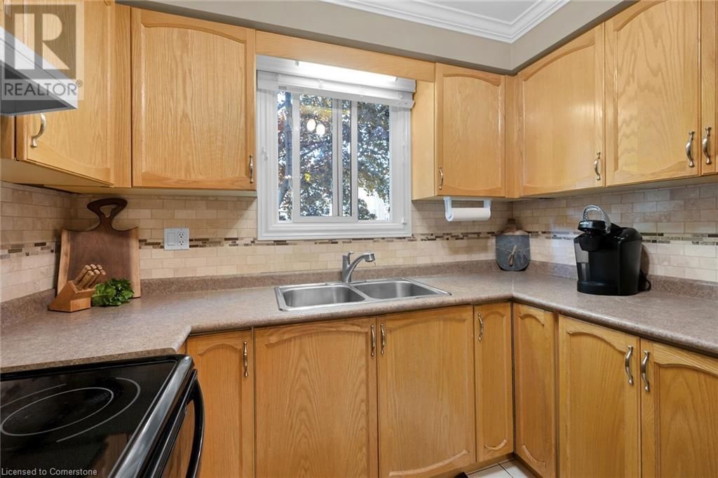 1182 UPPER WENTWORTH STREET Image 10