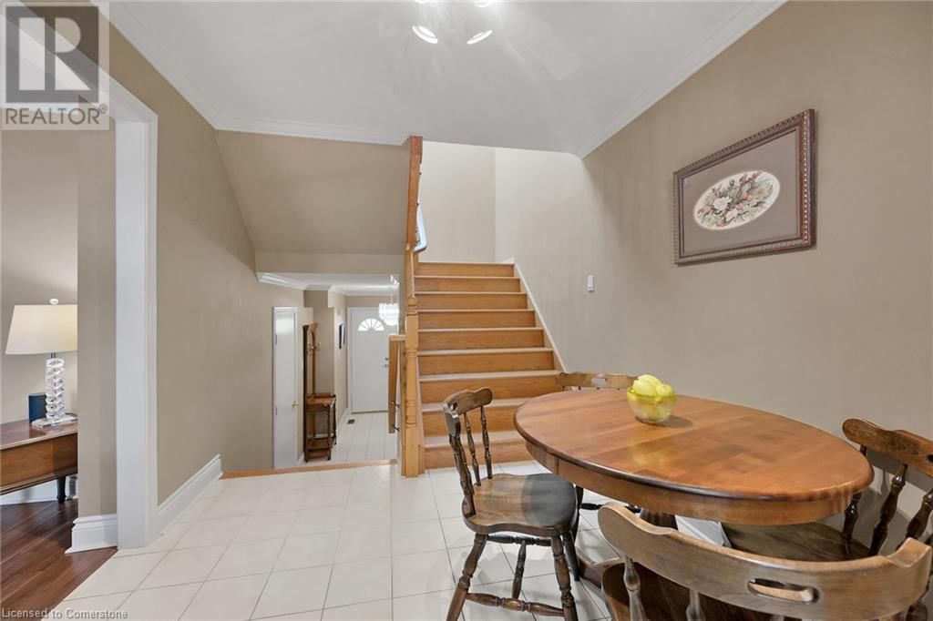 1182 UPPER WENTWORTH STREET Image 11