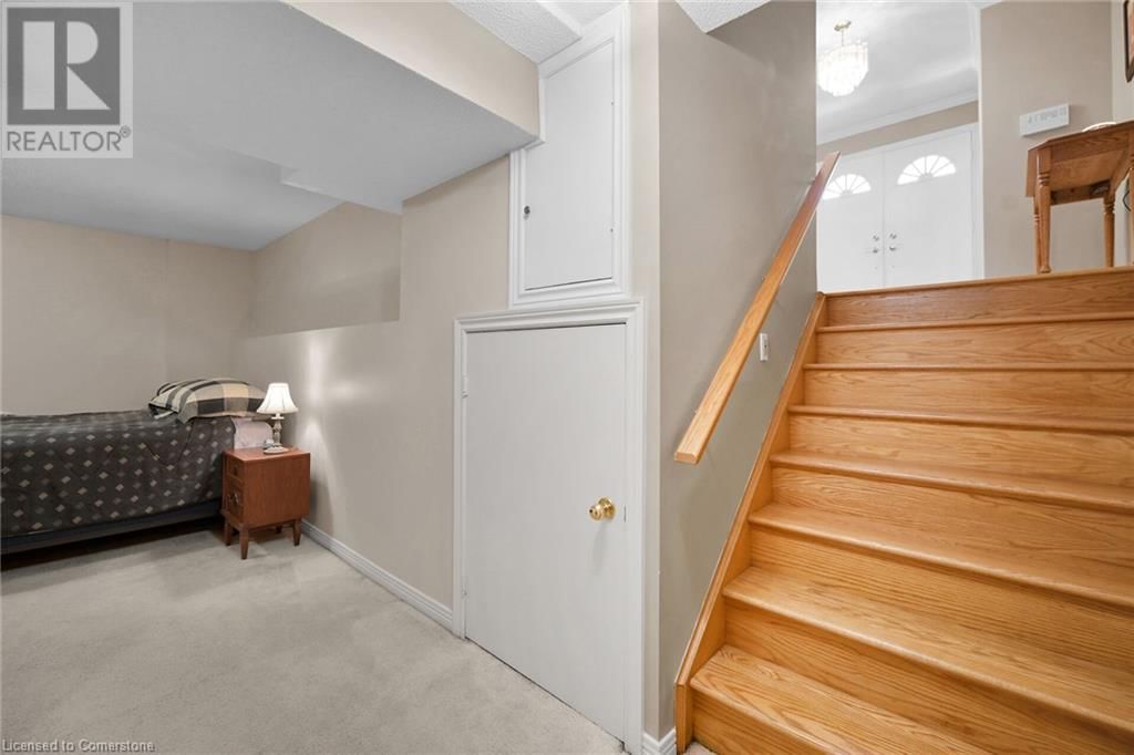 1182 UPPER WENTWORTH STREET Image 14