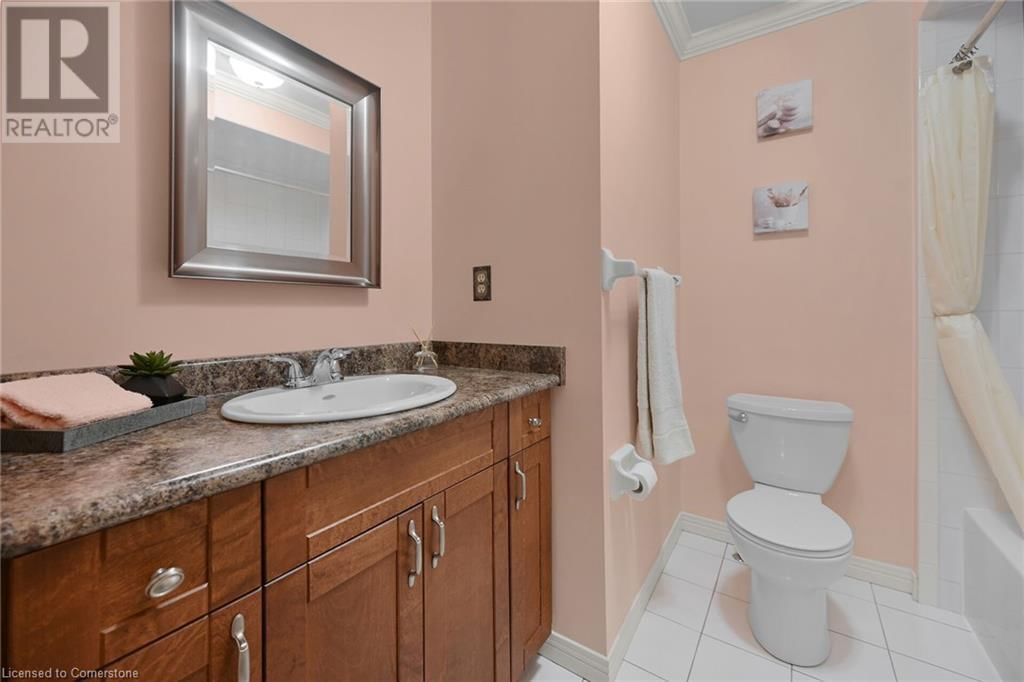 1182 UPPER WENTWORTH STREET Image 28