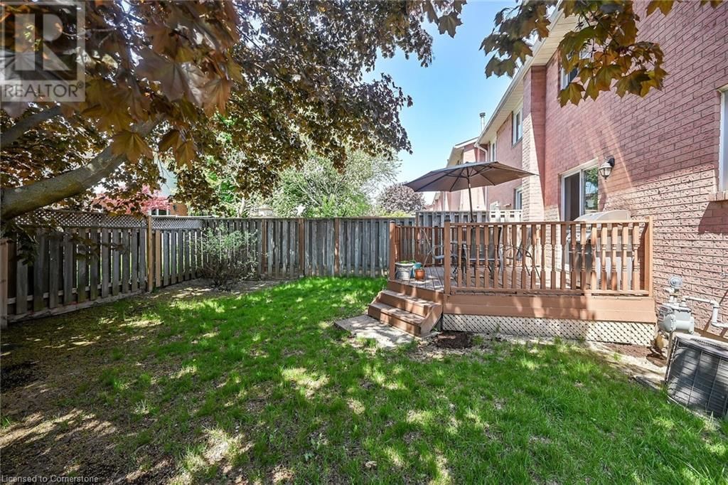 1182 UPPER WENTWORTH STREET Image 31