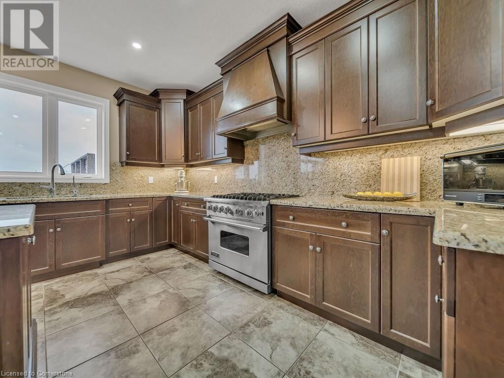 264 EVENS POND CRESCENT Image 16