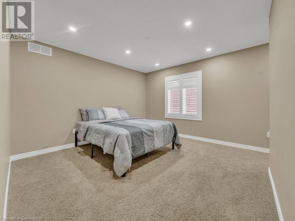 264 EVENS POND CRESCENT Image 33