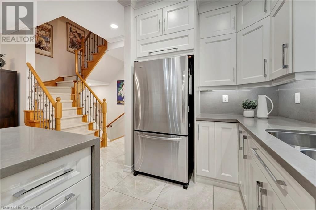 104 GEORGIAN DRIVE Image 16