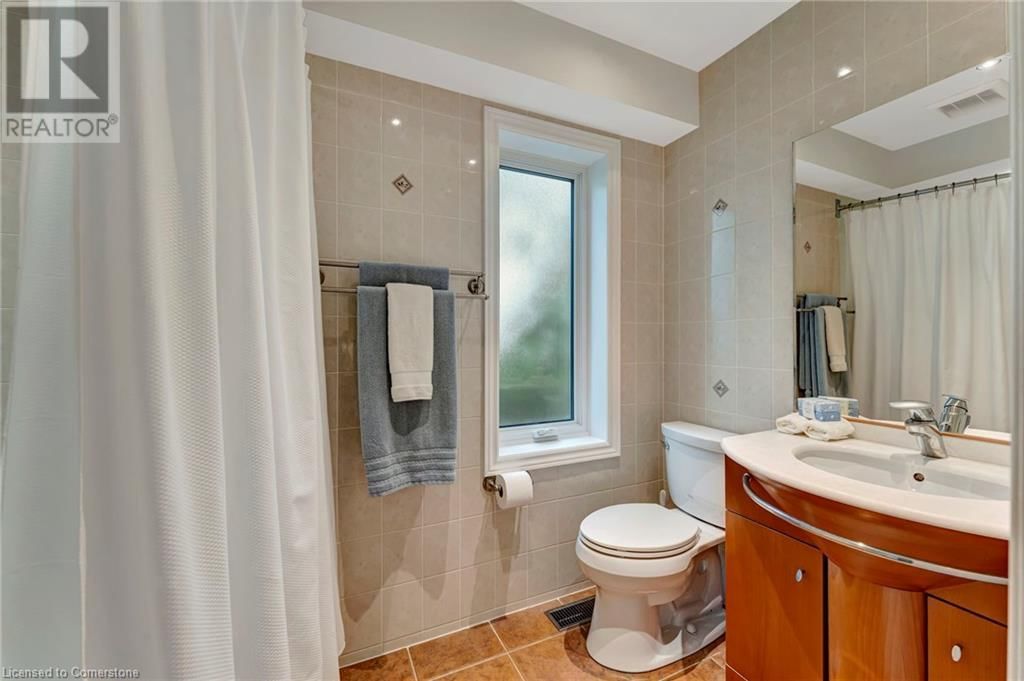 104 GEORGIAN DRIVE Image 21