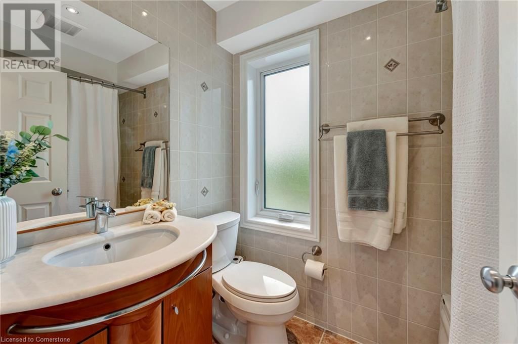 104 GEORGIAN DRIVE Image 24