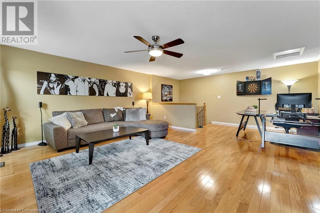 104 GEORGIAN DRIVE Image 25