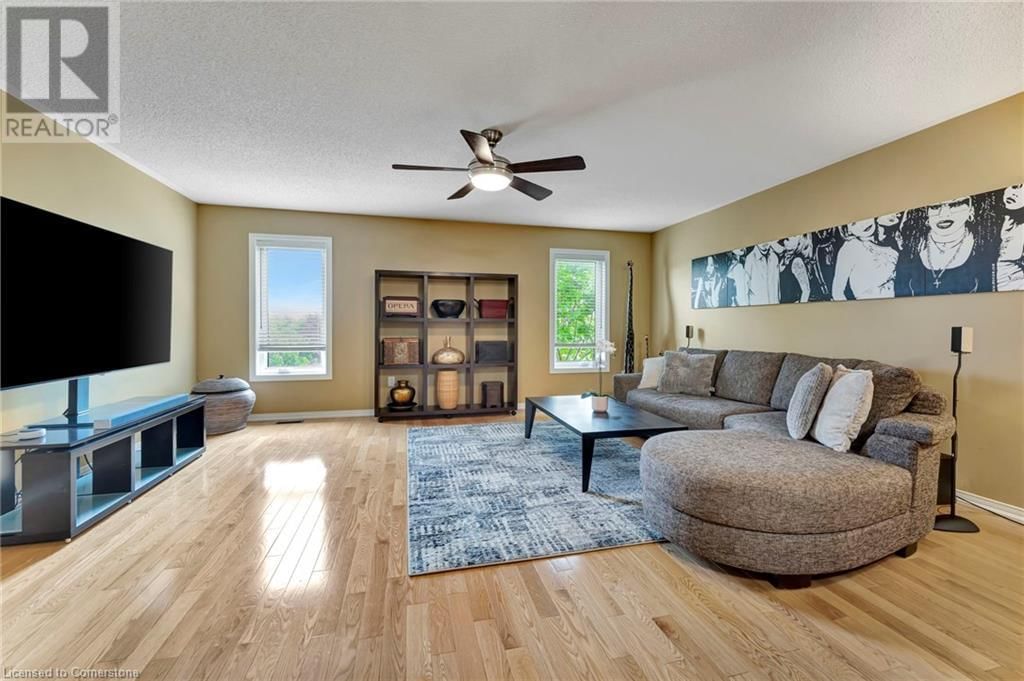 104 GEORGIAN DRIVE Image 26