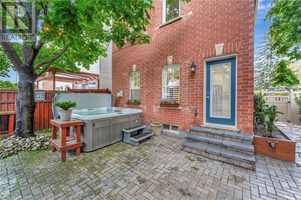 104 GEORGIAN DRIVE Image 34