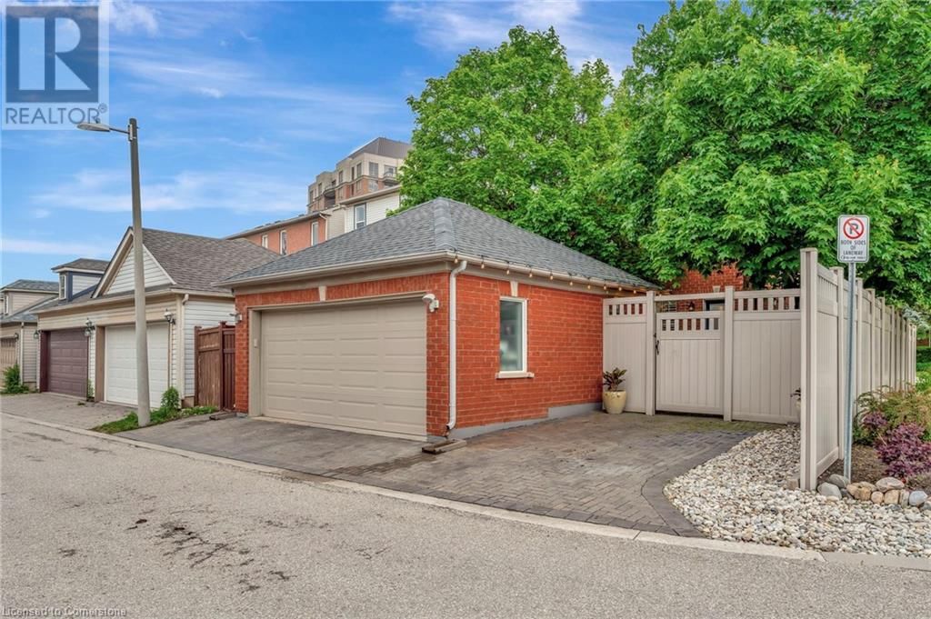 104 GEORGIAN DRIVE Image 38