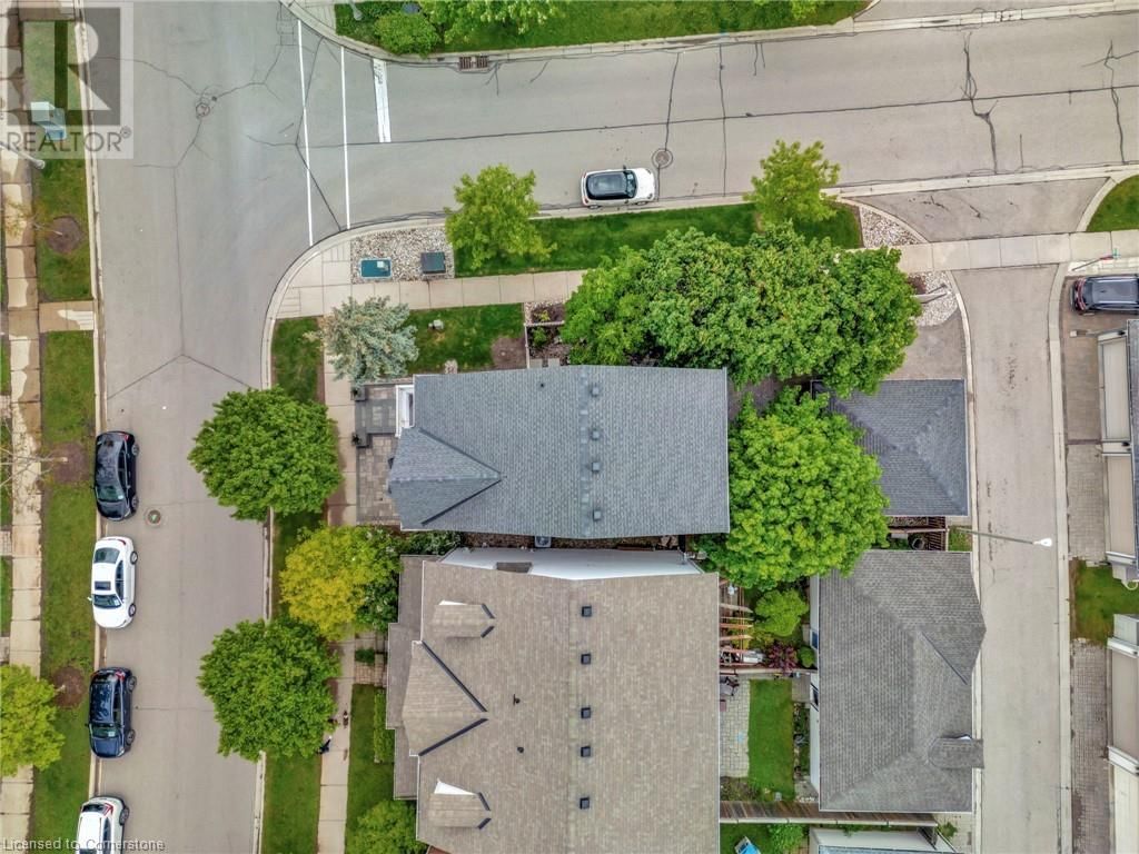 104 GEORGIAN DRIVE Image 43