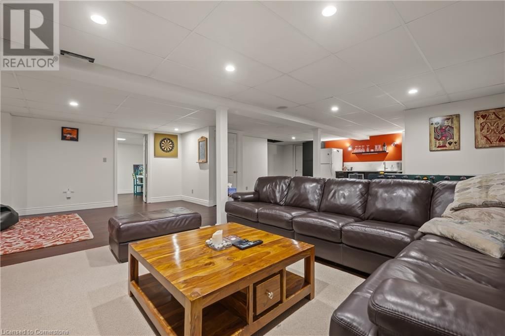 79 HANDORF DRIVE Image 39