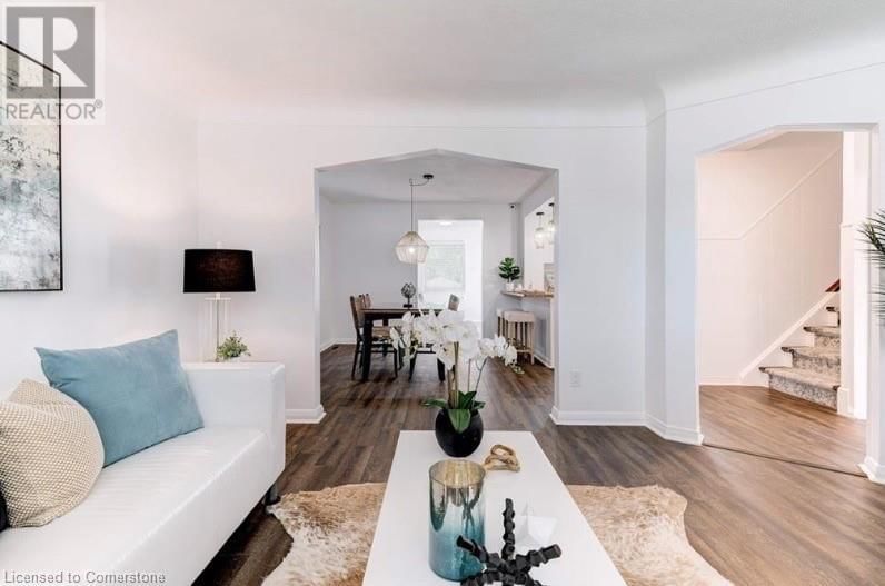 Upper - 191 EAST 43RD STREET Image 3