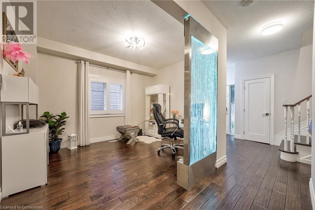 2018 DEER PARK ROAD Image 13
