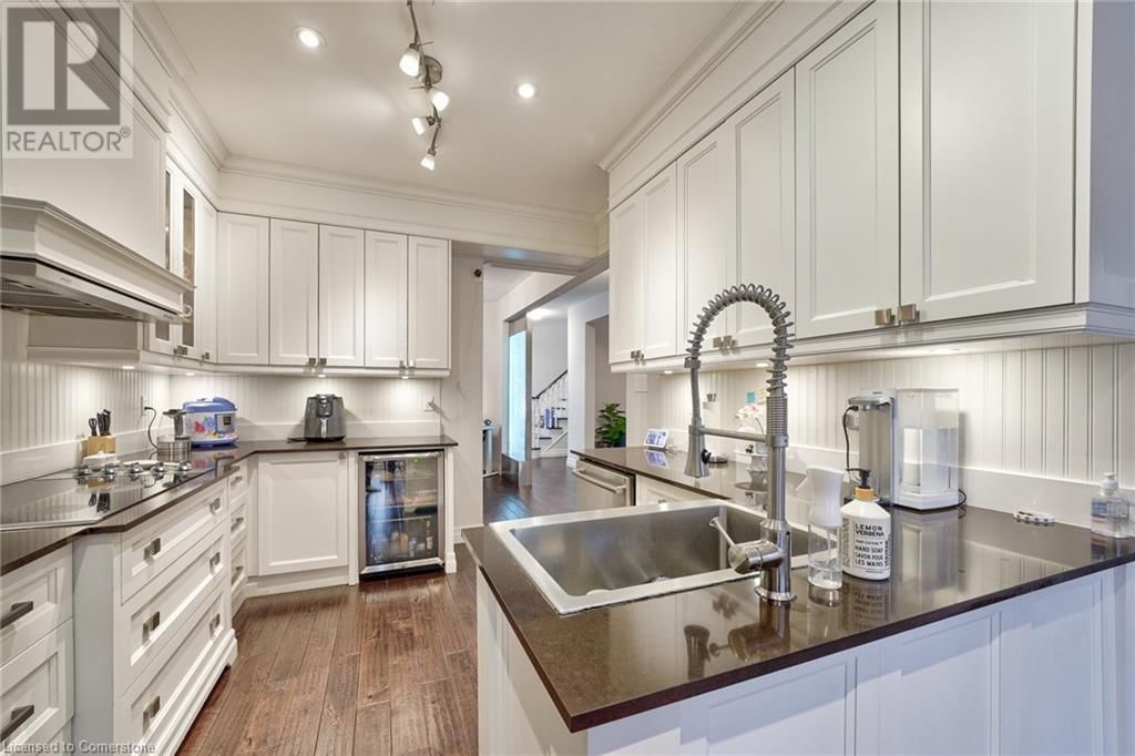 2018 DEER PARK ROAD Image 22