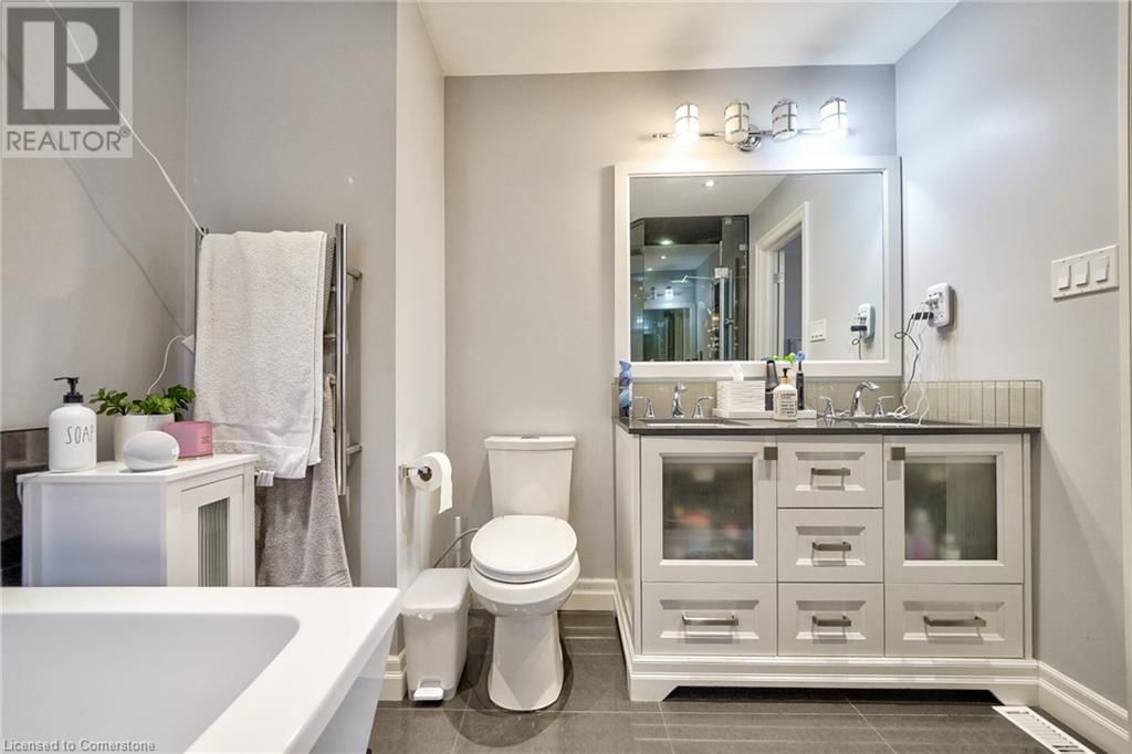 2018 DEER PARK ROAD Image 41