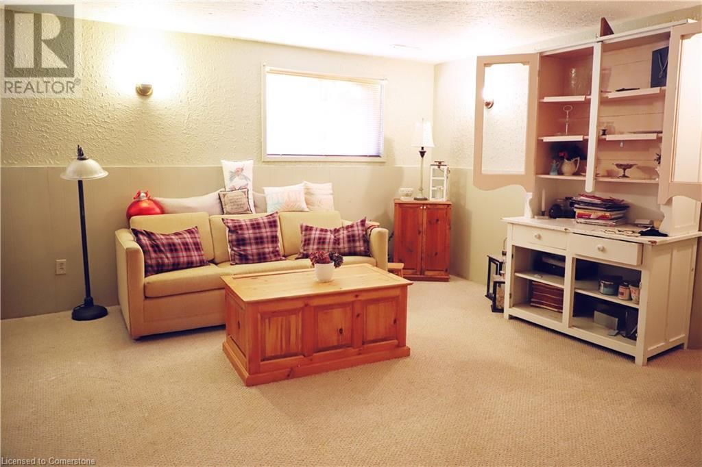 35 MCDONAGH CRESCENT Image 22