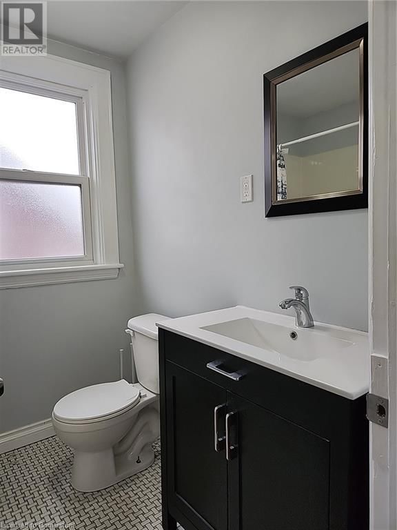 3 - 79 GRANT AVENUE Image 12