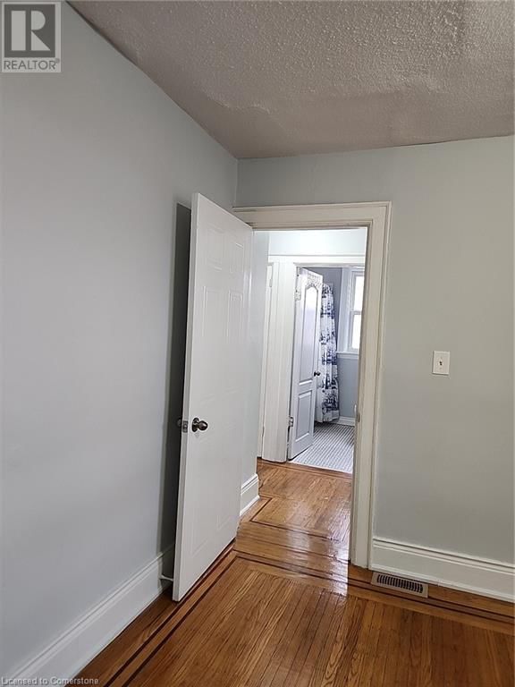 3 - 79 GRANT AVENUE Image 20