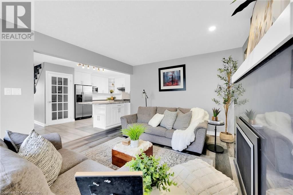 7663 RONNIE CRESCENT Image 16