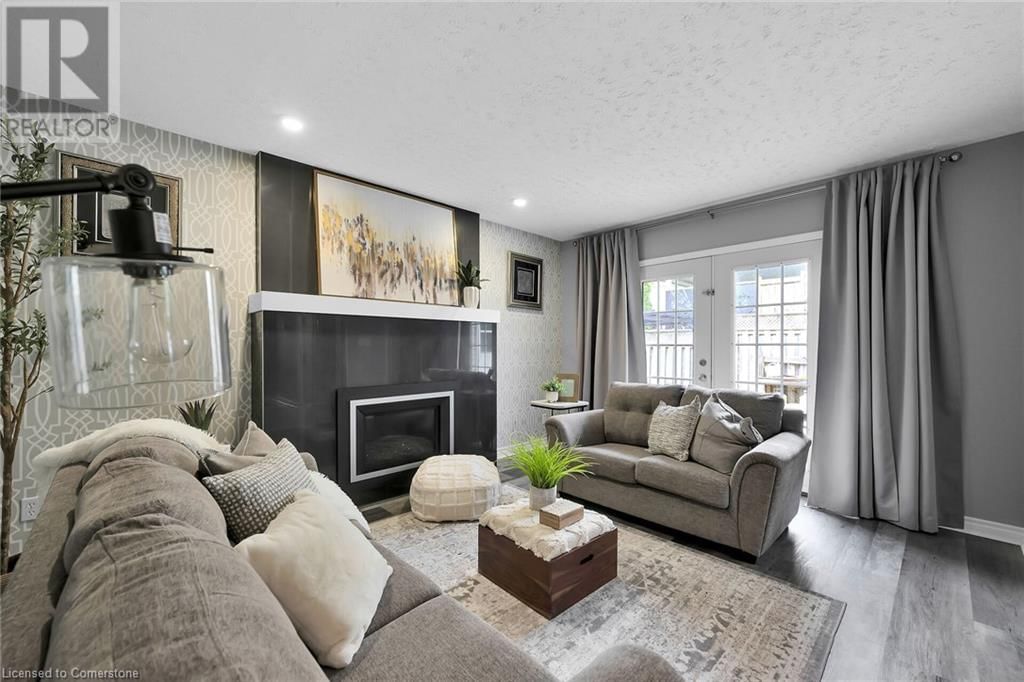 7663 RONNIE CRESCENT Image 17