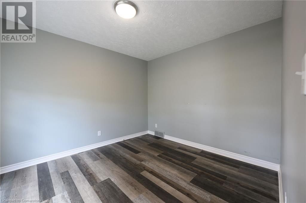 7663 RONNIE CRESCENT Image 38