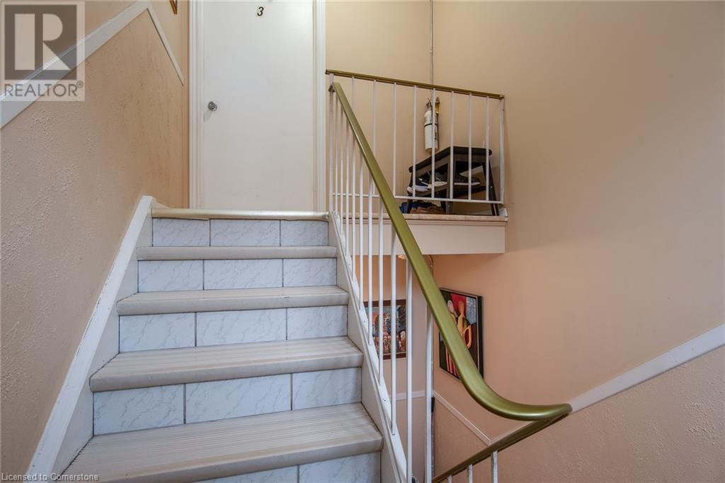 82 CARNABY CRESCENT Image 39