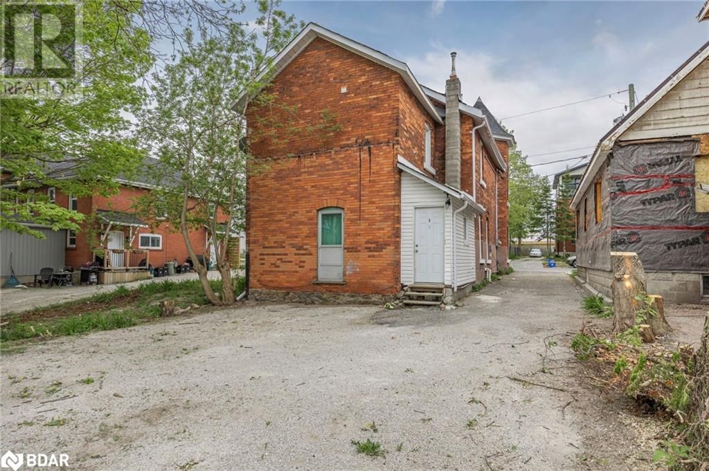 66 MATCHEDASH STREET SOUTH Image 36