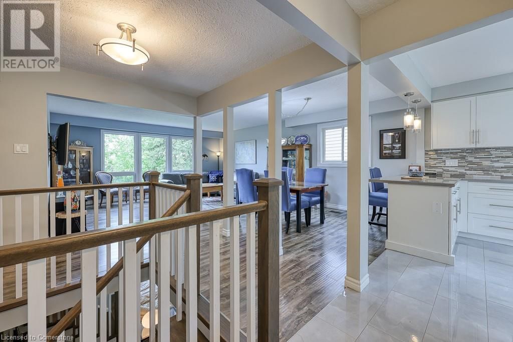 18 CHARNWOOD COURT Image 6
