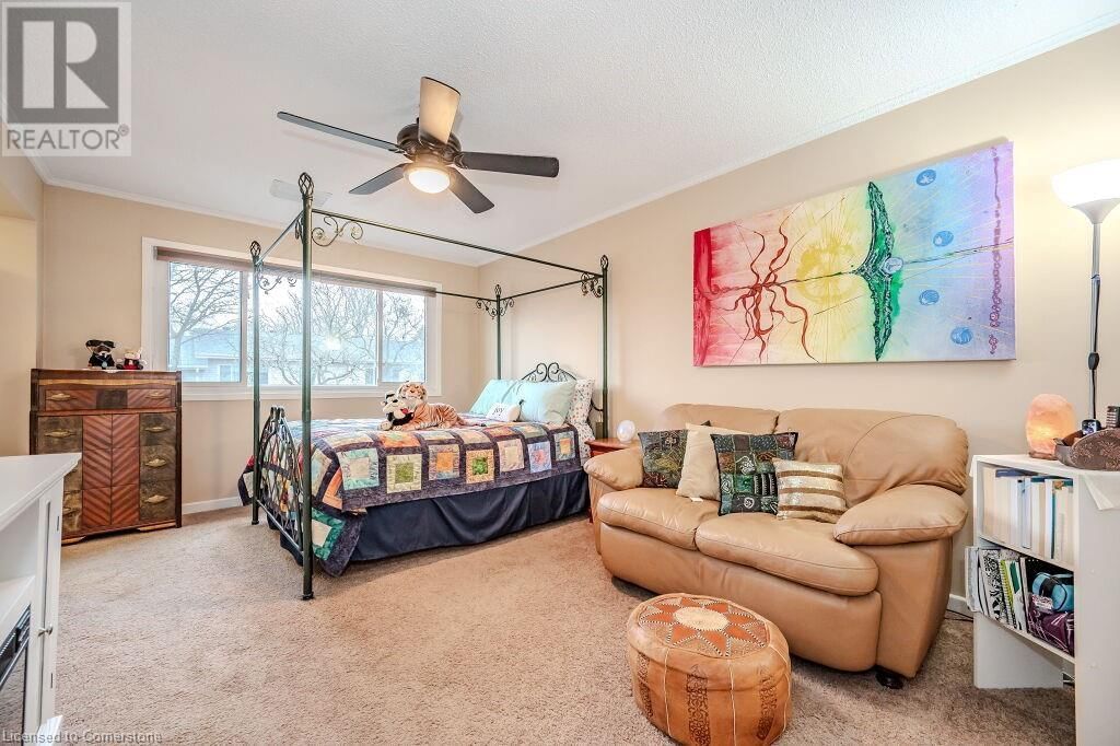12 - 30 GREEN VALLEY DRIVE Image 18