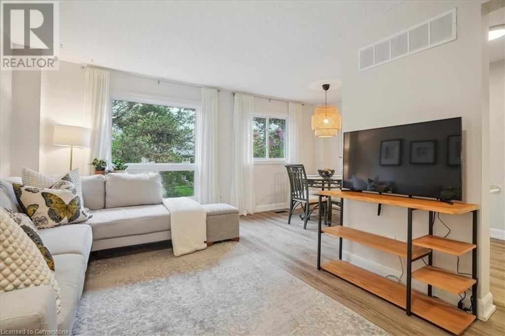 113 - 680 REGENCY COURT Image 6